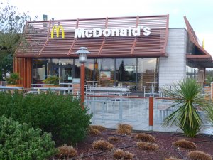 Mc Donald's Bain-de-Bretagne